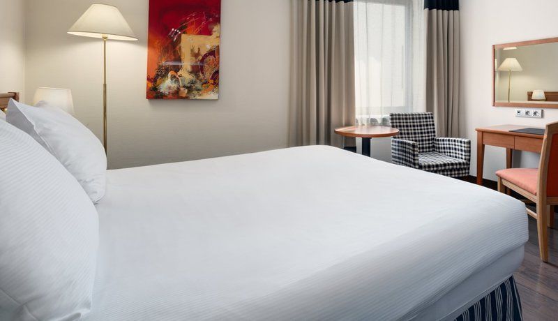 Nh Gent Sint Pieters Otel Dış mekan fotoğraf